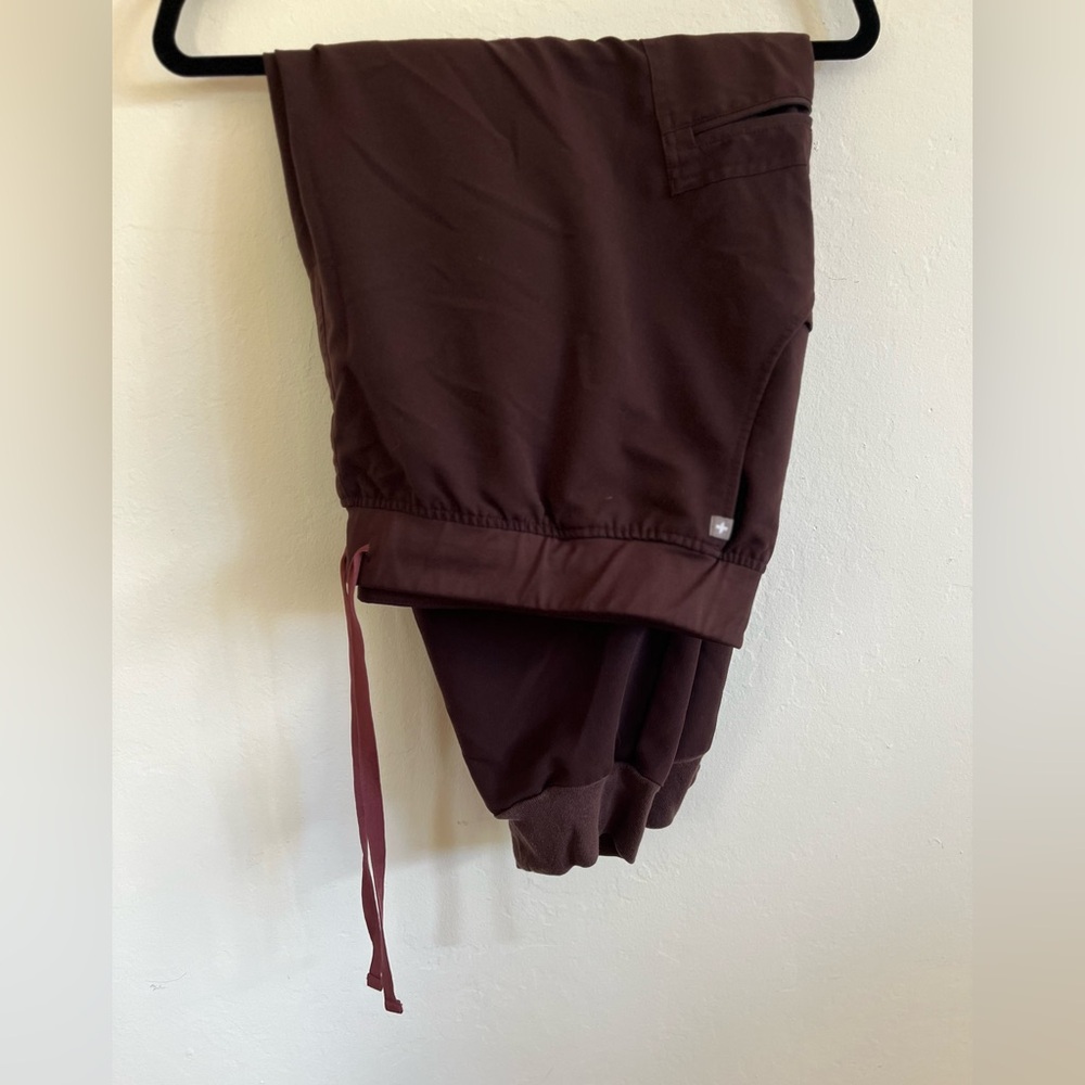 Figs Zamora scrub pant—limited edition color, no longer in stock